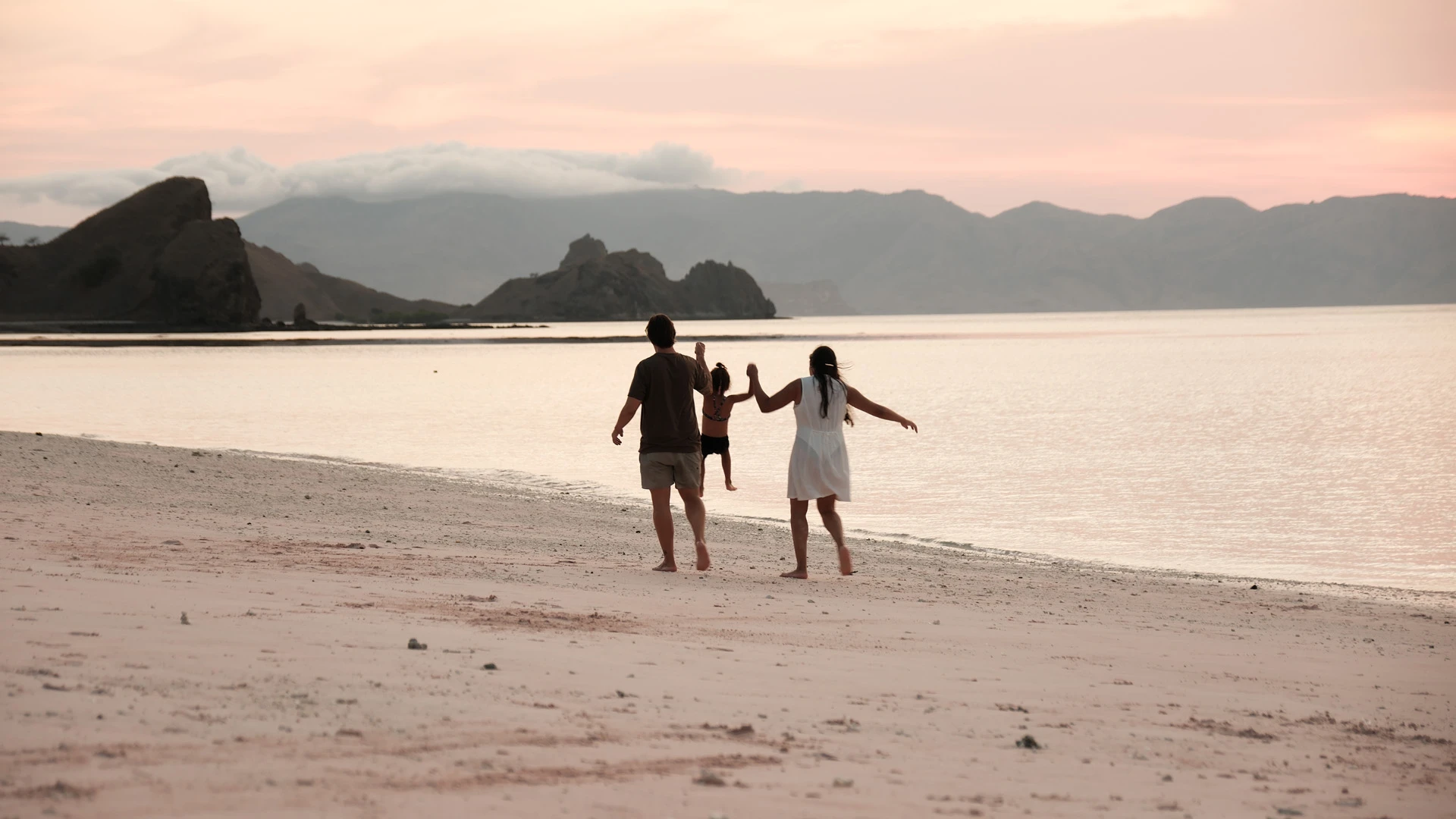 Private Trip_Komodo Nest Tour